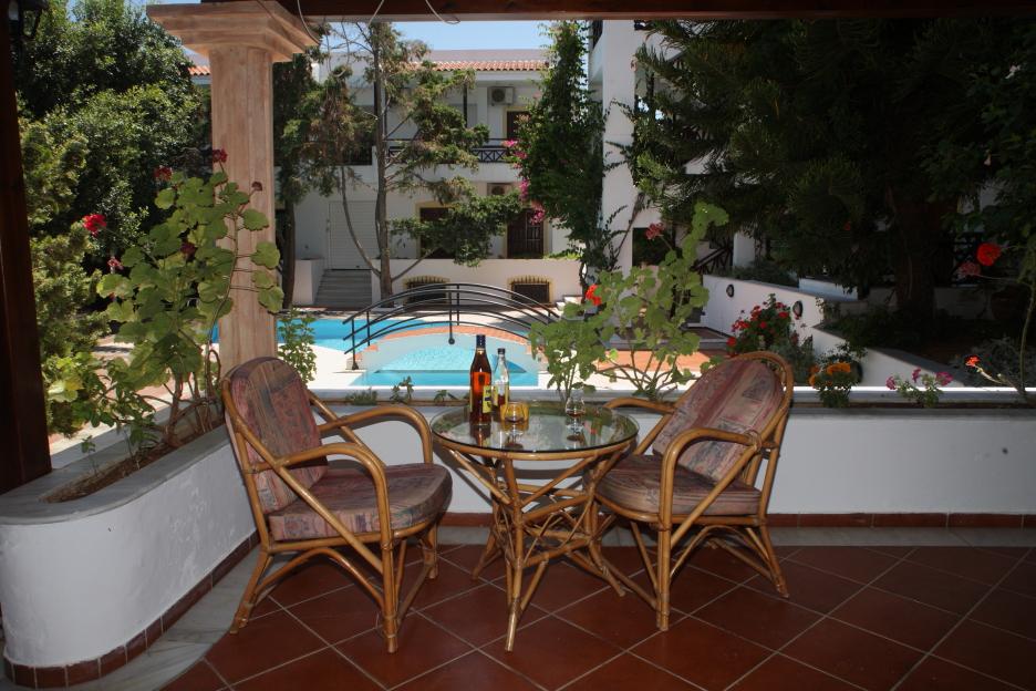 Rena Apartments Γούβες Εξωτερικό φωτογραφία