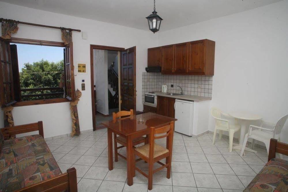 Rena Apartments Γούβες Εξωτερικό φωτογραφία